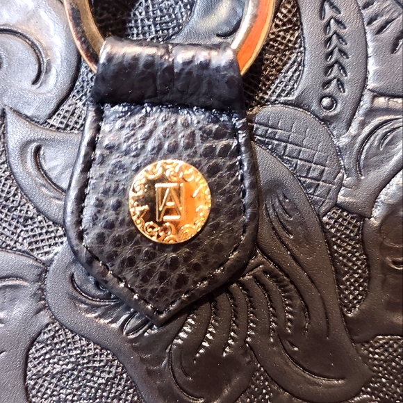 AngeLozano Flora Engraved Leather Tote with Floral Loom - Picture 12 of 16